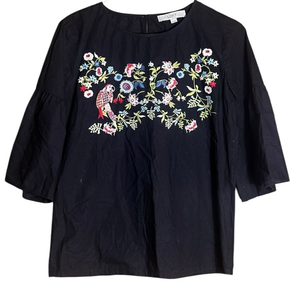 Loft Embroidered Bell Sleeve Floral Parrot Blouse Size XS - Picture 3 of 7